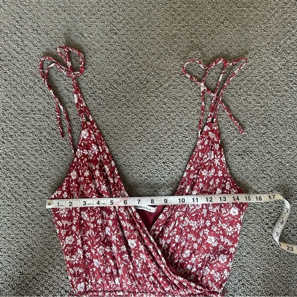 Abercrombie Floral Red White V-Neck Cross Front Floral Pant Jumpsuit - Picture 10 of 15